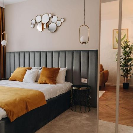 Tulip Apartment Oradea Exterior foto
