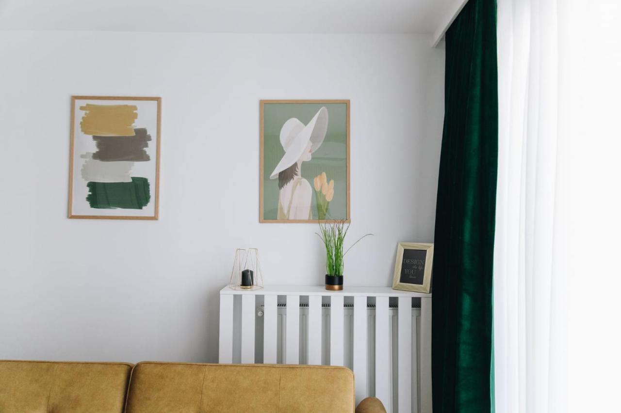 Tulip Apartment Oradea Exterior foto
