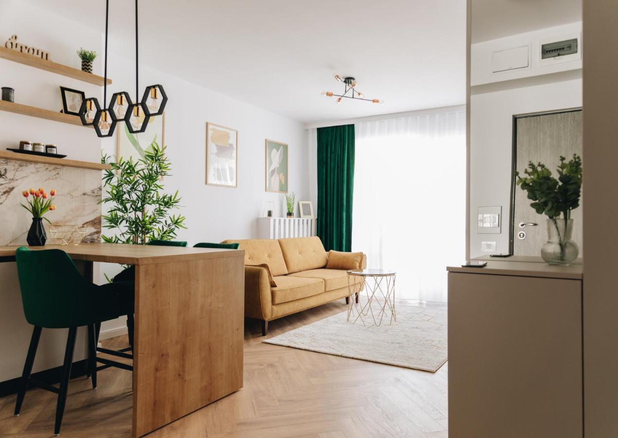 Tulip Apartment Oradea Exterior foto